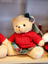 Urso menina com suéter vermelho 20cm