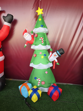 Árvore com bonecos inflável com Led 2,40cm bivolt uso interno e externo