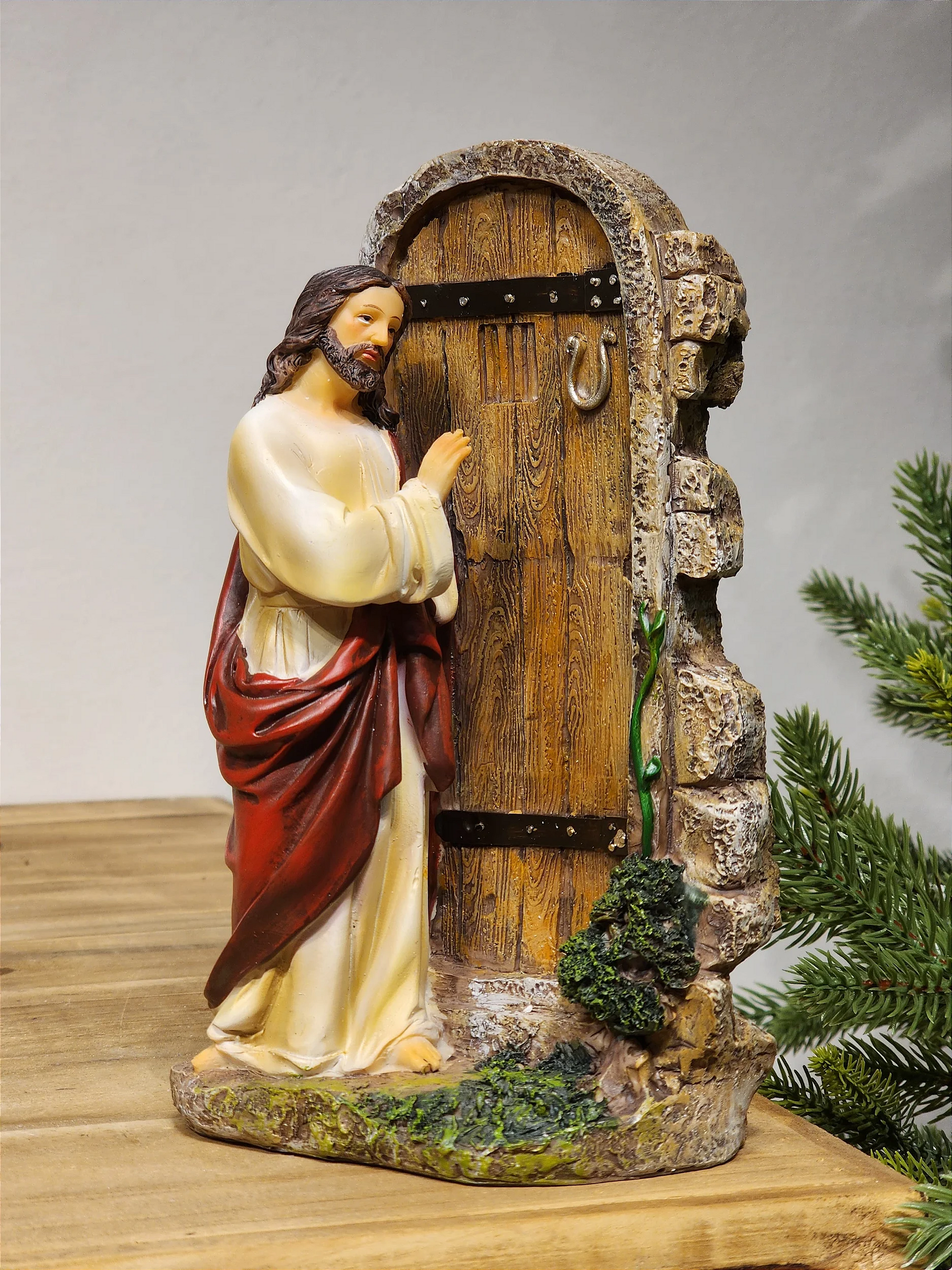Jesus batendo em porta 22cm