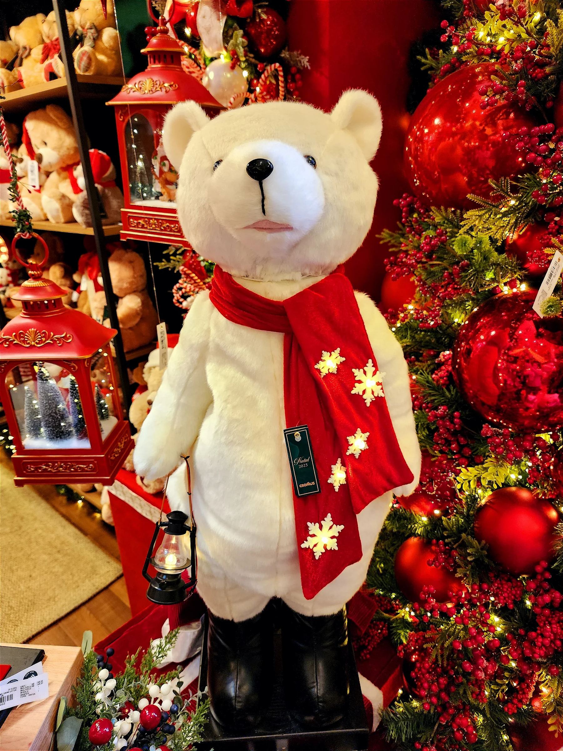 Urso Polar com luz som e movimentos 110cm bivolt