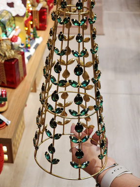 Arvore Cone em metal dourada e verde 52cm